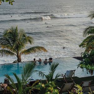 Puro Surf Hotel